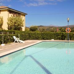 Amazing Apartment In Bardolino With Wifi