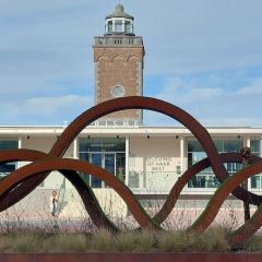Trendy flat in gouden winkeldriehoek nabij strand