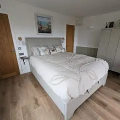Cotts Cabin - Welcombe - 2 min walk to pub
