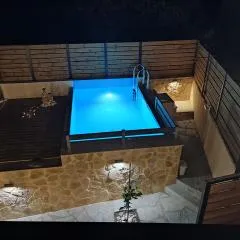 Kamara village house with private pool