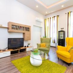 Galerie Grandeur with 2BR by NeWave Apartments
