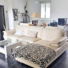 One bedroom apartement with enclosed garden and wifi at Porrino