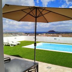 Sea Breeze Heated Pool Sea View