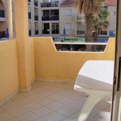 Appartement de 2 chambres a Sainte Marie la Mer a 30 m de la plage avec terrasse amenagee