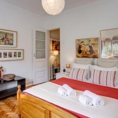 Family Tailor Made Flat in Areeiro
