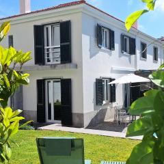 Haus Abel - pool, parking and garden in the heart of Lisbon