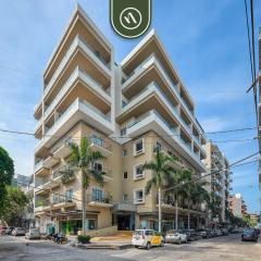 1BR Condo with Rooftop Pool - Romantic Zone