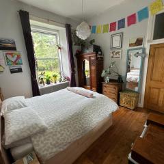 Quirky apartment in Leith