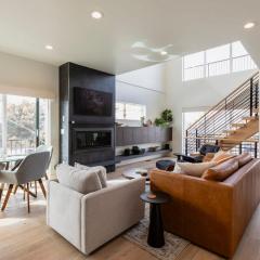 Lux Mountain-View Townhouse by Summer