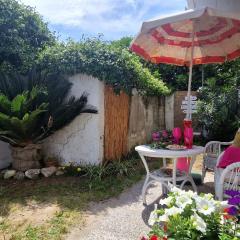 Garden House With Private Parking - Belcantovillas