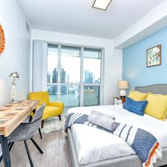 Cozy 2BR Condo with CN Tower View