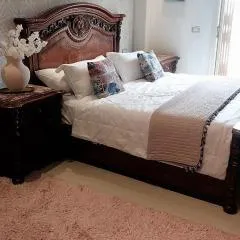 Dreamland Cosy 2 BR with garden and pool access
