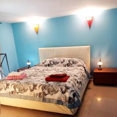 GoldenCube Guest House