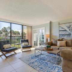 Fort Pierce Condo with Pool Access Walk to Beach!
