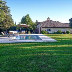 Nice Home In Doulezon With Heated Swimming Pool