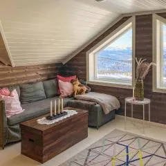 4 Bedroom Awesome Home In Rauland