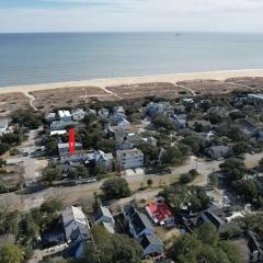 Beach Happy 4bedrooms-3bath steps to beach