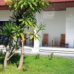 Giri Homestay