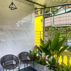 Sunny Garden Balcony in Old Quarter, Free Laundry, Free Water