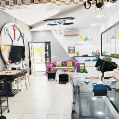 羅東多倫多民宿 散房或12人內包棟 2間雙人房 2間四人房