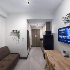 1BR Condotel with Balcony at FAME Residences #FM32
