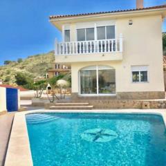 Stunning detached villa with private pool