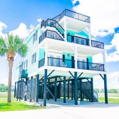 Teal Tidez Ocean View Luxury Home w Crows Nest