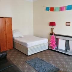 Guest House Free Parking Private Room Millroad