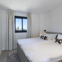 Luxery Apartment with Terrace in Higueron