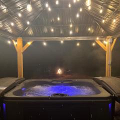 Cheval Circle Retreat Hot Tub, Fire Pits, Views