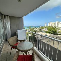 Downtown Beachfront Isla Verde Luxury Apartment with Pool and Parking