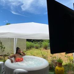 Kaz'Jacuzzi, Jardin et parking privé - Matoury