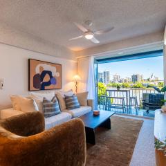Skyline and Riverview 2 bedrooms apartment