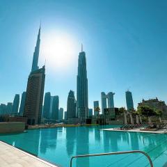 Luxury 2 BR Apartment, 5 Mins to Dubai Mall with Amazing view in DownTown Views 2