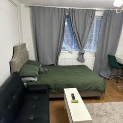 Wembley Homes Serviced Apartment, 25mins to Central London