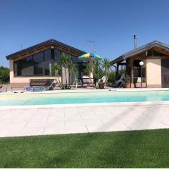 Chalet Con Piscina