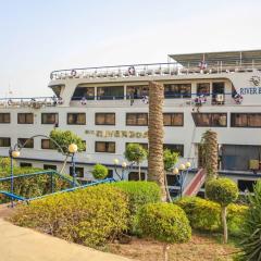 Nile River Hotel