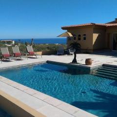 Cabo Done Right 4 BDR and 3 BTH, Private Pool, Ocean, Whales