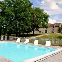 lesgitesdefred en Dordogne, maison la Bergerie piscines privées et chauffées