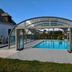 Villa near beach with pool 11 pers baby