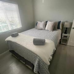 Van Nuys Luxury, near to Universal Studios, and Hollywood