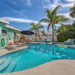 Walk to Beach, Heated Pool, Dog-Friendly, Firepit