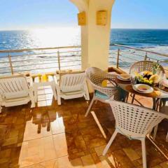 Frente al mar hermoso condominio familiar