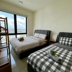 Setia Alam Nordic Trefoil 2 Bedrooms Home-Walk to Setia City Mall & & Setia City Convention Centre