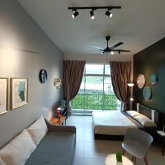 1BR Cool Suite at Cameron Golden Hills Night Market