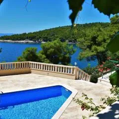 Villa Sunny direkt am Strand, mit Pool
