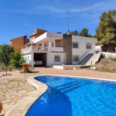 Hermosa casa con piscina en Náquera, Valencia