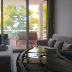 Searise Apartments & Studios