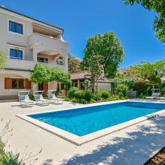 Modern Apartment Lara