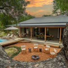 Nomads Den Luxury Villa with Riverbed View